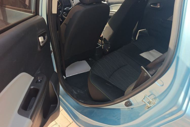 Used CHANGAN Benni E-Star 2021 National Edition Xin Yue Version Lithium Iron Phosphate (31.95 kWh) Left Rear Seat