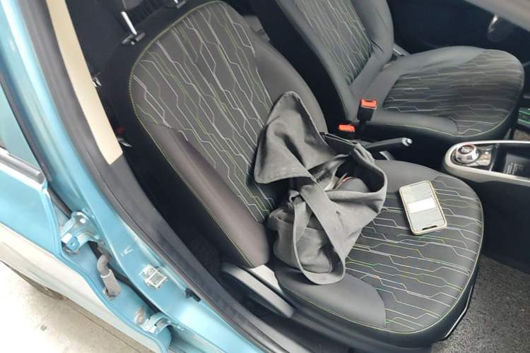 Used CHANGAN Benni E-Star 2021 National Edition Xinyue Version (Fast-Charging Edition) Lithium NMC Right Front Seat
