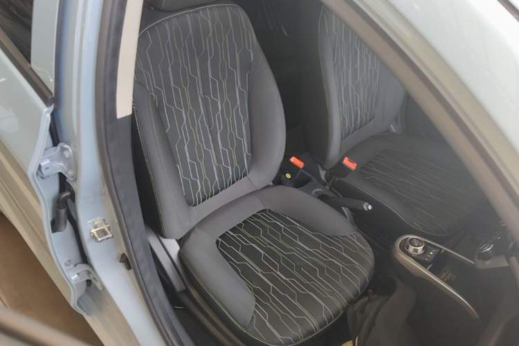 Used CHANGAN Benni E-Star 2021 National Edition Xin Yue Version Lithium Iron Phosphate (31.95 kWh) Right Front Seat