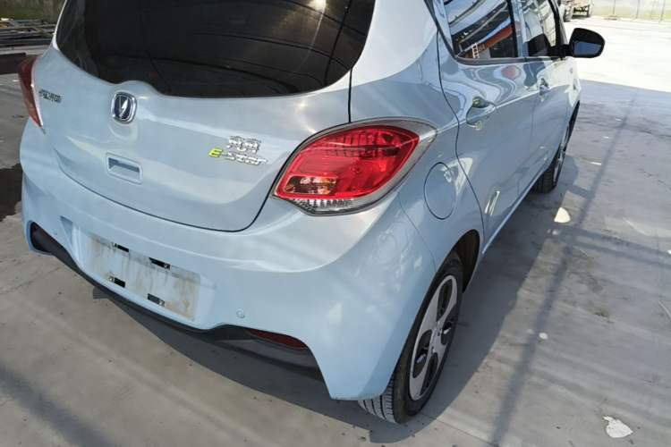 Used CHANGAN Benni E-Star 2021 National Edition Xin Yue Version (Fast-Charging Edition) Lithium Iron Phosphate (31.95 kWh) Right Rear Taillight
