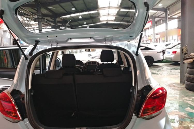 Used CHANGAN Benni E-Star 2021 National Edition Xin Yue Version Lithium Iron Phosphate (31.95 kWh) Trunk