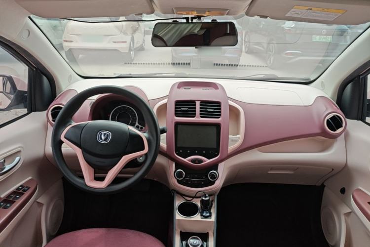 Used CHANGAN Benni E-Star 2021 National Edition Colorful Version Lithium Iron Phosphate (31.86 kWh) Center Console