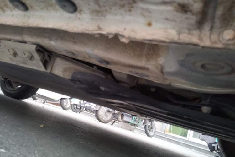 Used CHANGAN Benni E-Star 2021 National Edition Colorful Version Lithium Iron Phosphate (31.86 kWh) Chassis Front Right