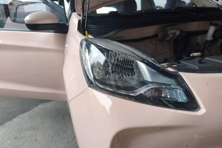Used CHANGAN Benni E-Star 2021 National Edition Colorful Version Lithium Iron Phosphate (31.86 kWh) Right Front Headlight