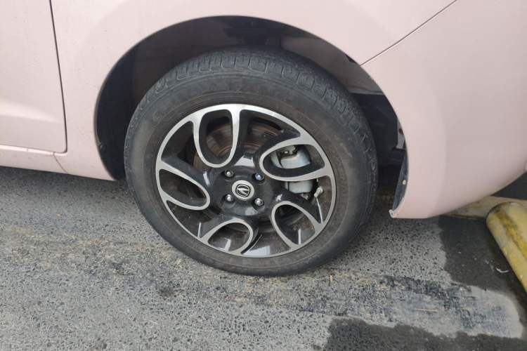 Used CHANGAN Benni E-Star 2021 National Edition Colorful Version Lithium Iron Phosphate (31.86 kWh) Right Front Wheel Hub