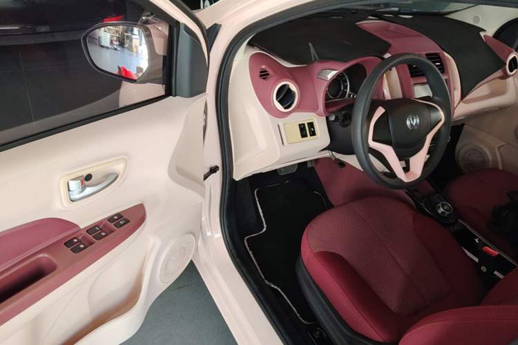 Used CHANGAN Benni E-Star 2021 National Edition Colorful Version Lithium Iron Phosphate (31.86 kWh) Driver Seat