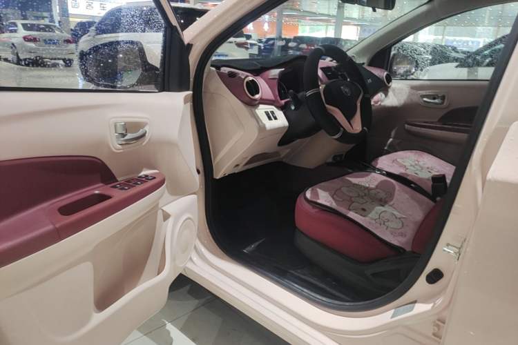 Used CHANGAN Benni E-Star 2021 National Edition Colorful Version Lithium Iron Phosphate (31.86 kWh) Driver Seat