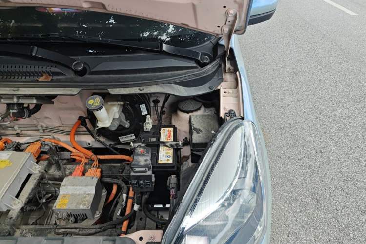 Used CHANGAN Benni E-Star 2021 National Edition Colorful Version Lithium Iron Phosphate (31.95 kWh) Engine Bay Left