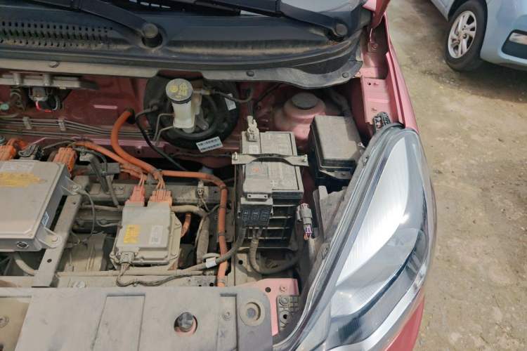 Used CHANGAN Benni E-Star 2021 National Edition Xin Yue Version (Fast-Charging Edition) Lithium Iron Phosphate (31.95 kWh) Engine Bay Left