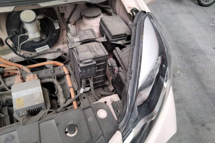 Used CHANGAN Benni E-Star 2021 National Edition Colorful Version Lithium Iron Phosphate (31.86 kWh) Engine Bay Left