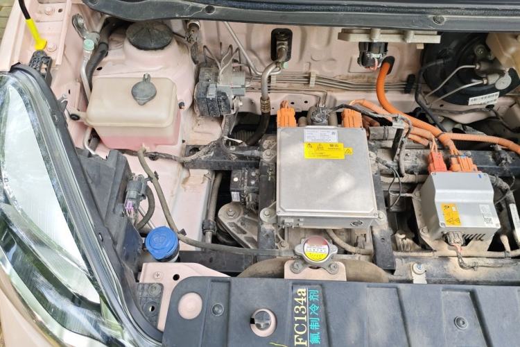 Used CHANGAN Benni E-Star 2021 National Edition Colorful Version Lithium Iron Phosphate (31.86 kWh) Engine Bay Right