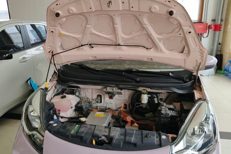 Used CHANGAN Benni E-Star 2021 National Edition Colorful Version Lithium Iron Phosphate (31.86 kWh) Engine Bay