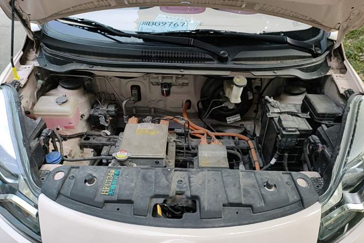 Used CHANGAN Benni E-Star 2021 National Edition Colorful Version Lithium Iron Phosphate (31.86 kWh) Engine Bay