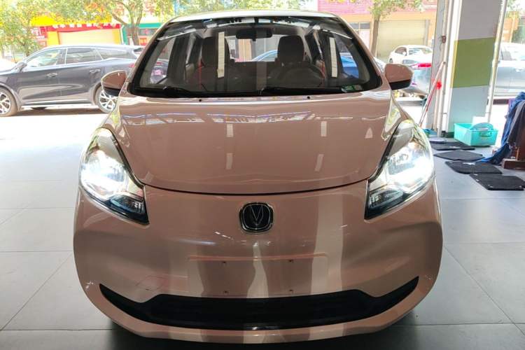 Used CHANGAN Benni E-Star 2021 National Edition Colorful Version Lithium Iron Phosphate (31.86 kWh) Front