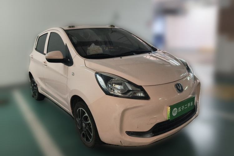 Used CHANGAN Benni E-Star 2021 National Edition Colorful Version Lithium Iron Phosphate (31.86 kWh) Front Right 45 Deg