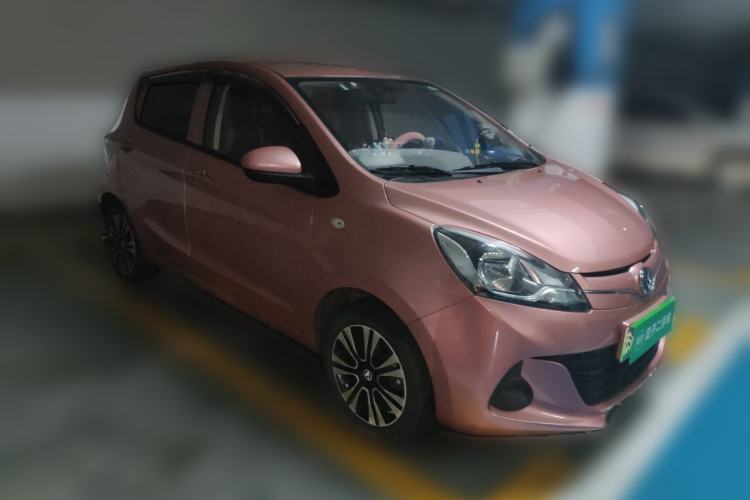 Used CHANGAN Benni E-Star 2021 National Edition Xin Yue Version Lithium Iron Phosphate (31.95 kWh) Front Right 45 Deg