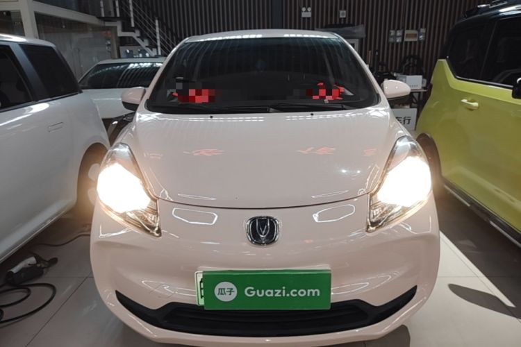 Used CHANGAN Benni E-Star 2021 National Edition Colorful Version Lithium Iron Phosphate (31.86 kWh) Front