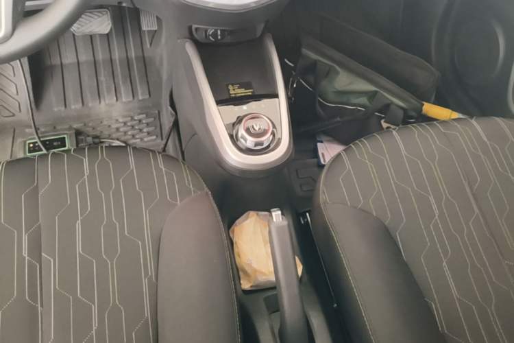 Used CHANGAN Benni E-Star 2021 National Edition Xin Yue Version (Fast-Charging Edition) Lithium Iron Phosphate (31.95 kWh) Gear Lever