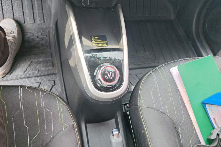 Used CHANGAN Benni E-Star 2021 National Edition Xin Yue Version (Fast-Charging Edition) Lithium Iron Phosphate (31.95 kWh) Gear Lever