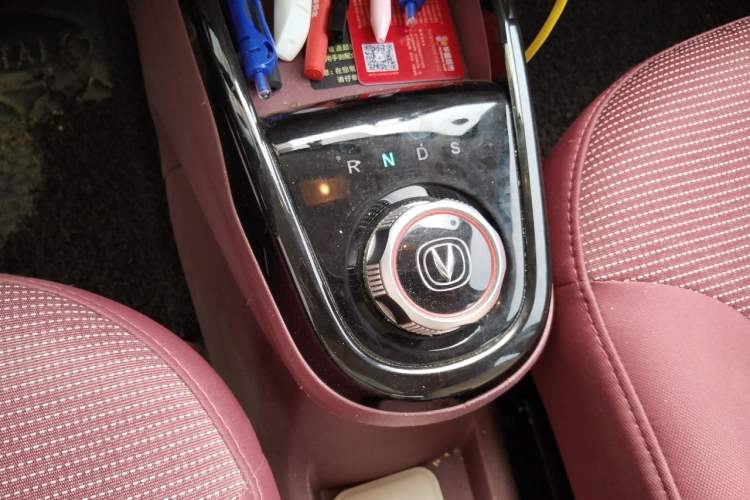 Used CHANGAN Benni E-Star 2021 National Edition Colorful Version Lithium Iron Phosphate (31.86 kWh) Gear Lever