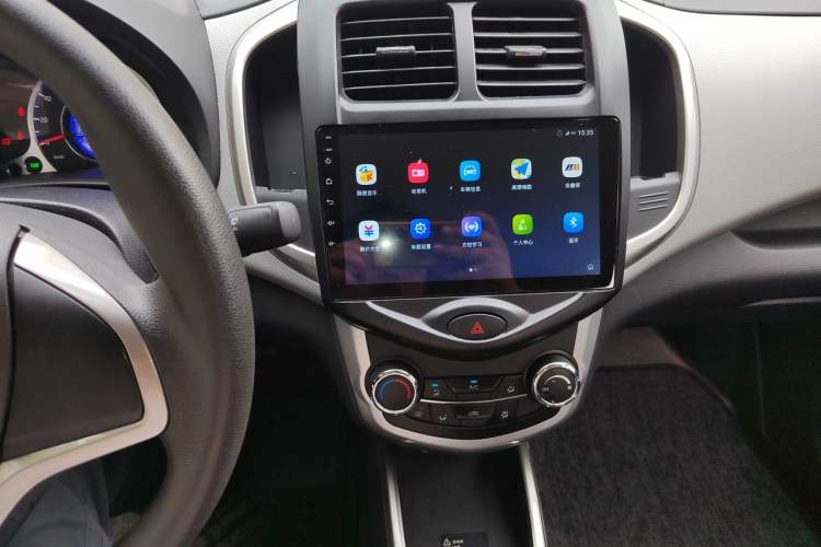 Used CHANGAN Benni E-Star 2021 National Edition Xin Yue Version Lithium Iron Phosphate (31.86 kWh) Audio And AC Panel