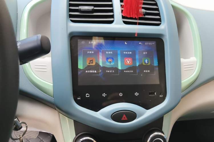 Used CHANGAN Benni E-Star 2021 National Edition Colorful Version Lithium Iron Phosphate (31.86 kWh) Audio And AC Panel
