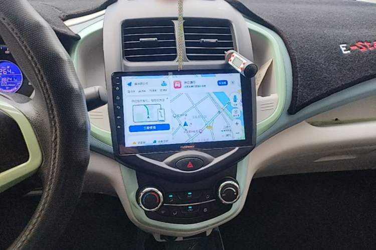 Used CHANGAN Benni E-Star 2021 National Edition Colorful Version Lithium Iron Phosphate (31.86 kWh) Audio And AC Panel