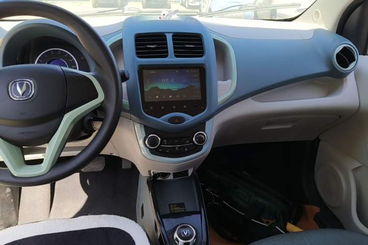 Used CHANGAN Benni E-Star 2021 National Edition XinYi Edition Lithium Iron Phosphate (31.86 kWh) Audio And AC Panel