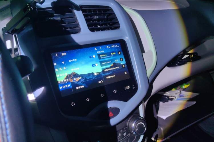 Used CHANGAN Benni E-Star 2021 National Edition Colorful Version Lithium Iron Phosphate (31.86 kWh) Audio And AC Panel