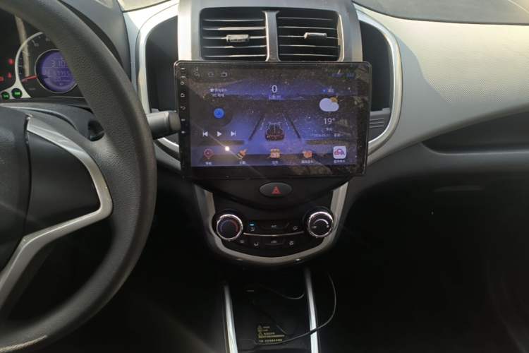 Used CHANGAN Benni E-Star 2021 National Edition Xin Yue Version Lithium Iron Phosphate (31.86 kWh) Audio And AC Panel