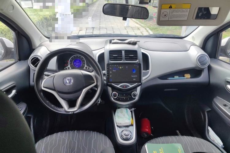 Used CHANGAN Benni E-Star 2021 National Edition Xin Yue Version (Fast-Charging Edition) Lithium Iron Phosphate (31.95 kWh) Center Console