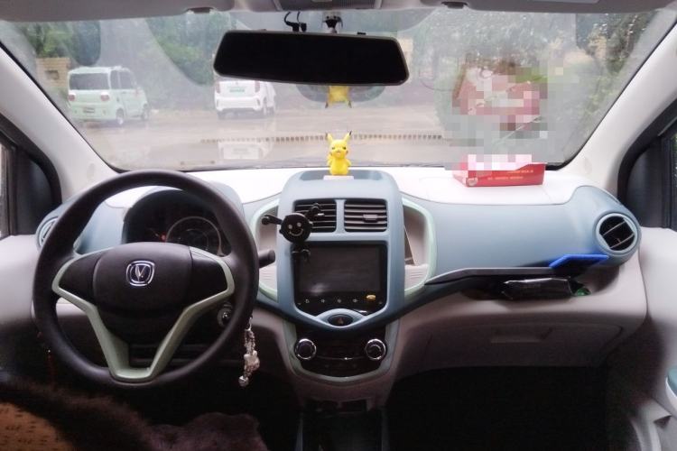 Used CHANGAN Benni E-Star 2021 National Edition Colorful Version Lithium Iron Phosphate (31.86 kWh) Center Console