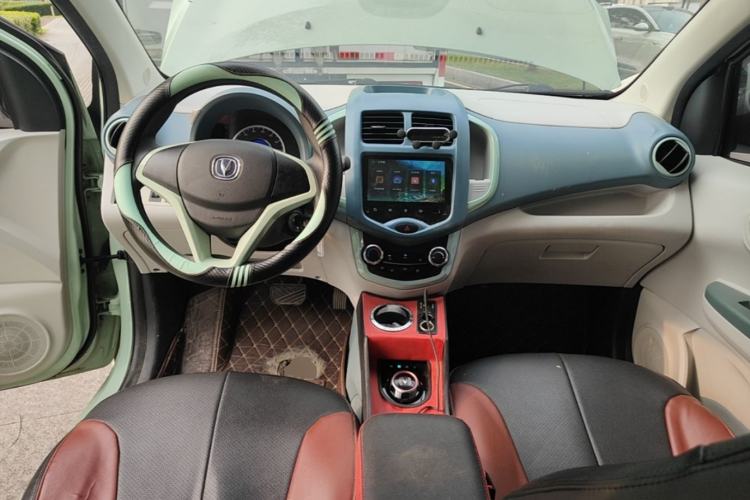 Used CHANGAN Benni E-Star 2021 National Edition Colorful Version Lithium Iron Phosphate (31.86 kWh) Center Console