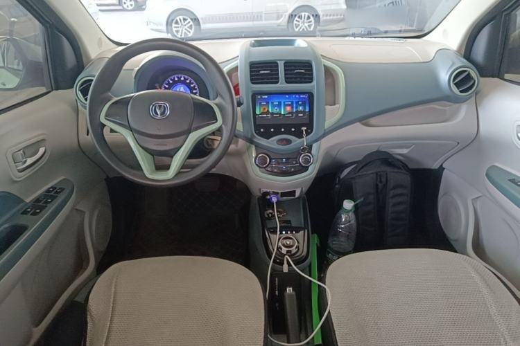 Used CHANGAN Benni E-Star 2021 National Edition Colorful Version Lithium Iron Phosphate (31.86 kWh) Center Console