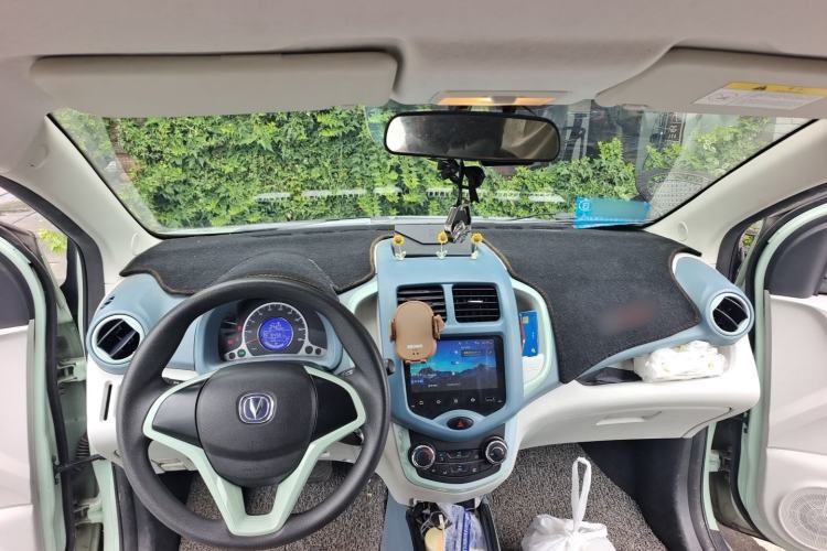 Used CHANGAN Benni E-Star 2021 National Edition Xin Yue Version Lithium-Ion Battery Center Console