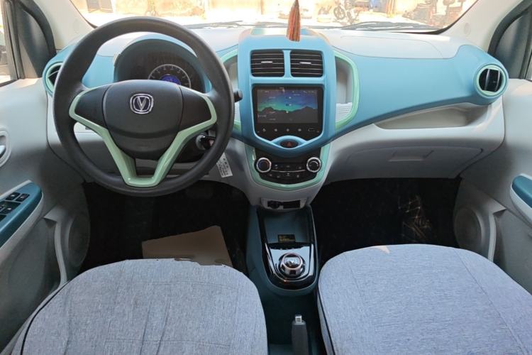 Used CHANGAN Benni E-Star 2021 National Edition Colorful Version Lithium Iron Phosphate (31.86 kWh) Center Console