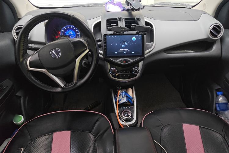 Used CHANGAN Benni E-Star 2021 National Edition Xin Yue Version (Fast-Charging Edition) Lithium Iron Phosphate (31.95 kWh) Center Console