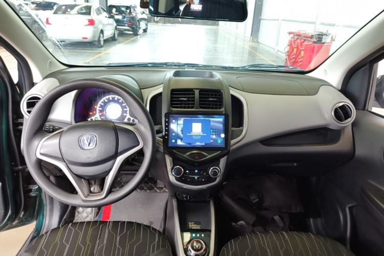 Used CHANGAN Benni E-Star 2021 National Edition Xin Yue Version (Fast-Charging Edition) Lithium Iron Phosphate (31.95 kWh) Center Console