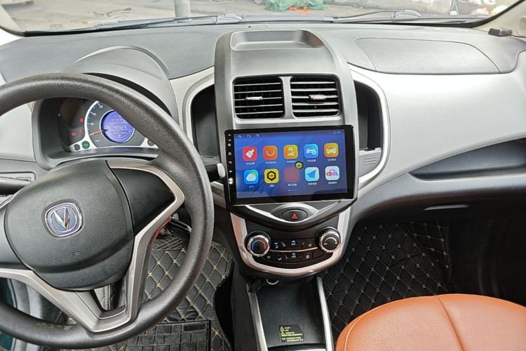 Used CHANGAN Benni E-Star 2021 National Edition Xin Yue Version Lithium Iron Phosphate (31.86 kWh) Center Console