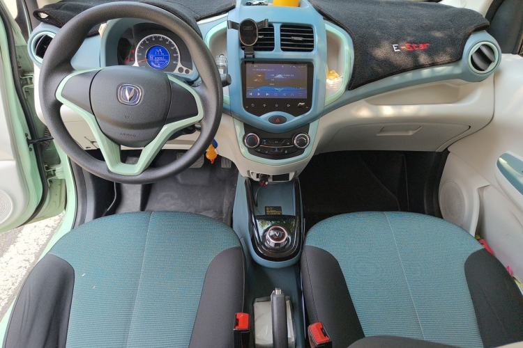 Used CHANGAN Benni E-Star 2021 National Edition Colorful Version Lithium Iron Phosphate (31.86 kWh) Center Console
