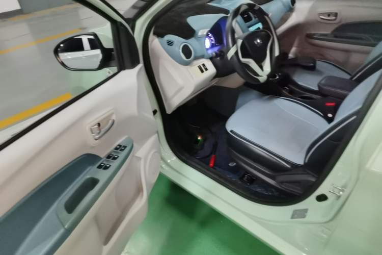 Used CHANGAN Benni E-Star 2021 National Edition Colorful Version Lithium Iron Phosphate (31.86 kWh) Driver Seat
