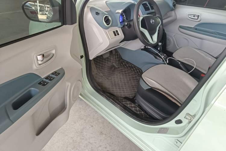 Used CHANGAN Benni E-Star 2021 National Edition Colorful Version Lithium Iron Phosphate (31.86 kWh) Driver Seat