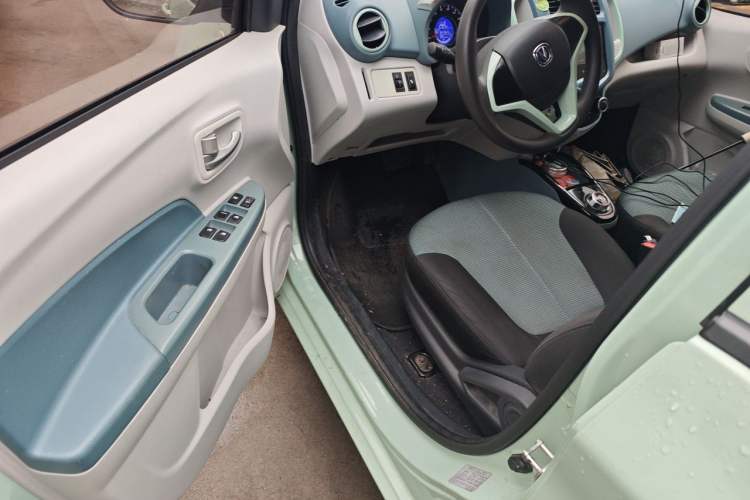 Used CHANGAN Benni E-Star 2021 National Edition Colorful Version Lithium Iron Phosphate (31.86 kWh) Driver Seat