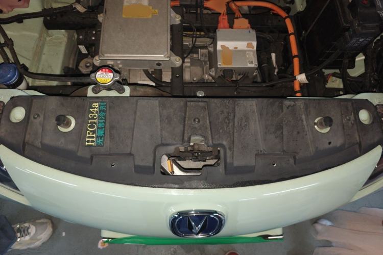 Used CHANGAN Benni E-Star 2021 National Edition Colorful Version Lithium Iron Phosphate (31.86 kWh) Engine Bay