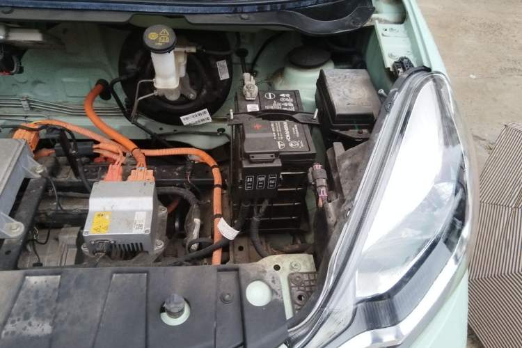 Used CHANGAN Benni E-Star 2021 National Edition Colorful Version Lithium Iron Phosphate (31.86 kWh) Engine Bay Left