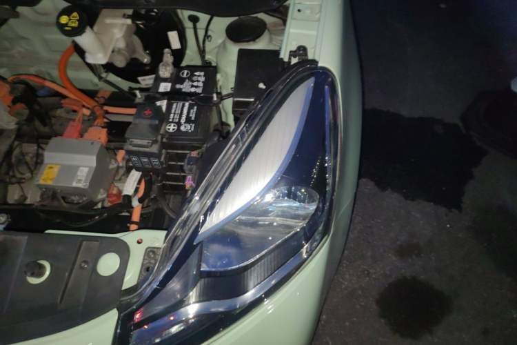 Used CHANGAN Benni E-Star 2021 National Edition Colorful Version Lithium Iron Phosphate (31.95 kWh) Engine Bay Left