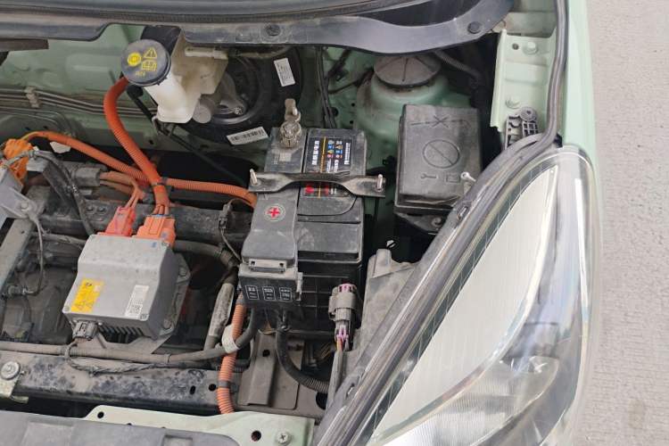 Used CHANGAN Benni E-Star 2021 National Edition Colorful Version Lithium Iron Phosphate (31.95 kWh) Engine Bay Left