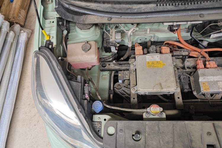 Used CHANGAN Benni E-Star 2021 National Edition Colorful Version Lithium Iron Phosphate (31.86 kWh) Engine Bay Right