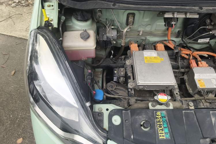 Used CHANGAN Benni E-Star 2021 National Edition Colorful Version Lithium Iron Phosphate (31.86 kWh) Engine Bay Right