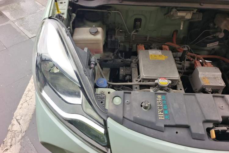 Used CHANGAN Benni E-Star 2021 National Edition Xin Yue Version Lithium-Ion Battery Engine Bay Right